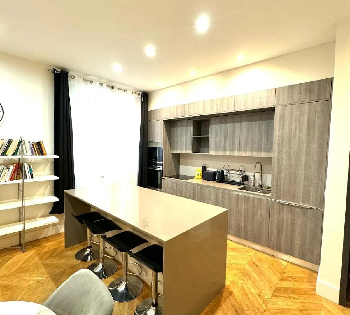 Appartements Auteuil Paris 16 0*,